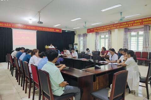 Trao Quyết định Chuẩn y Uỷ viên Ban Thường vụ, chức vụ Bí thư Đảng ủy Y tế khóa XXI,nhiệm kỳ 2020 - 2025