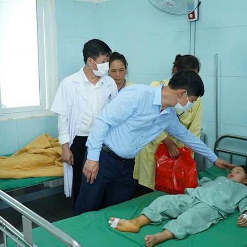 Cần có những chính sách thiết thực, đồng bộ để tăng cường ứng dụng  công nghệ số trong hỗ trợ người yếu thế