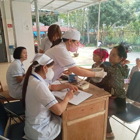 Trạm Y tế Mường Khoa hưởng ứng ngày sức khỏe toàn dân 07/4