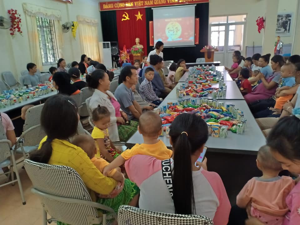 TTYT huyện Phong Thổ tổ chức Trung thu cho bệnh nhân đang điều trị tại TTYT