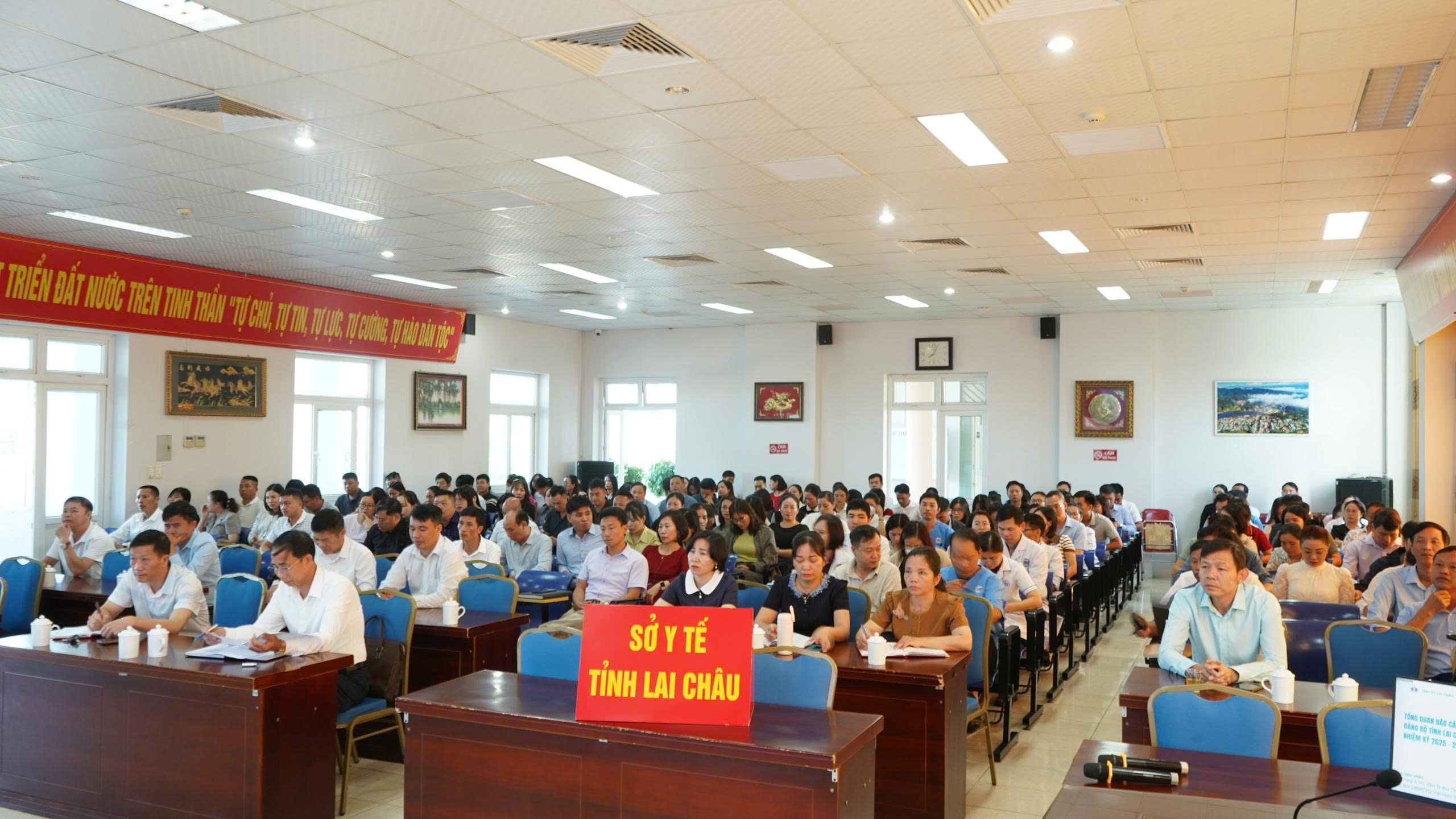 Hội nghị nghiên cứu, học tập, quán triệt, tuyên truyền và triển khai thực hiện Nghị quyết Đại hội đại biểu Đảng bộ tỉnh lần thứ XV, nhiệm kỳ 2025 - 2030