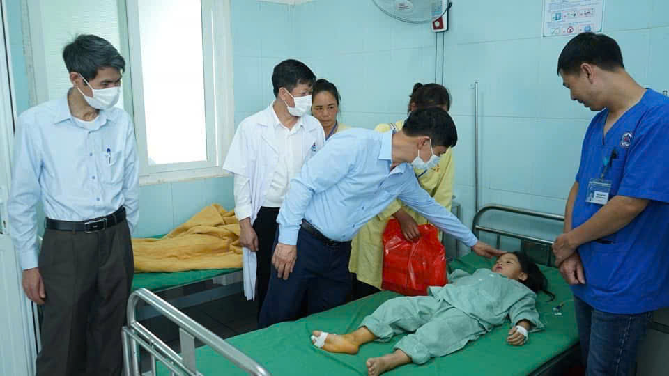 Cần có những chính sách thiết thực, đồng bộ để tăng cường ứng dụng  công nghệ số trong hỗ trợ người yếu thế