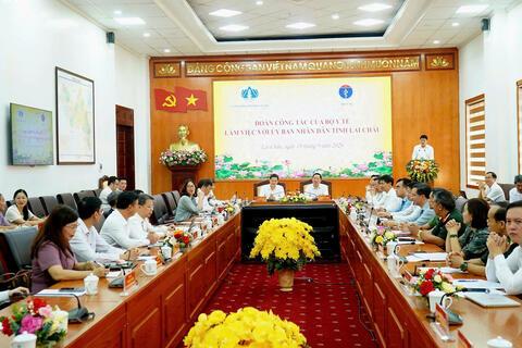 Đoàn công tác của Bộ Y tế làm việc tại Lai Châu