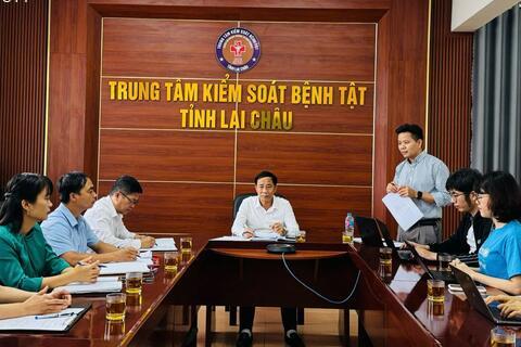 Trường Đại học Y tế công cộng làm việc với Trung tâm Kiểm soát bệnh tật tỉnh