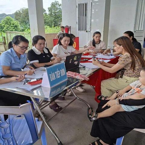 Bình Lư: 100% người dân có mặt trên địa bàn được khám sức khỏe định kỳ, khám miễn phí