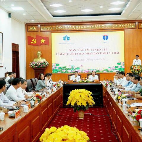 Đoàn công tác của Bộ Y tế làm việc tại Lai Châu