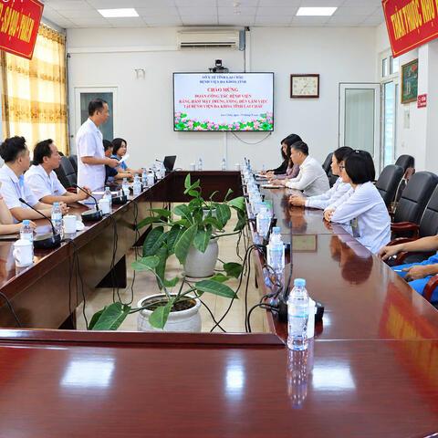 Đoàn công tác Bệnh viện Răng - Hàm - Mặt Trung ương Hà Nội làm việc với Bệnh viện Đa khoa tỉnh