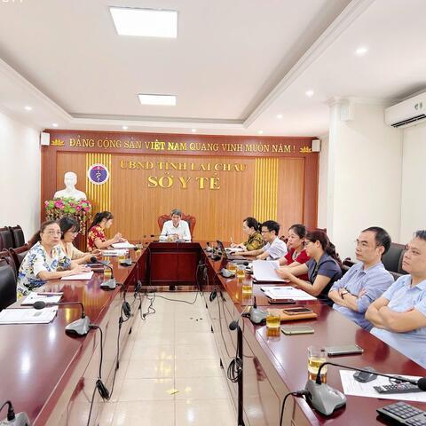 Tập huấn các quy định về phân cấp, phân quyền trong lĩnh vực y tế và sắp xếp, tổ chức các cơ sở y tế địa phương theo mô hình chính quyền địa phương 02 cấp