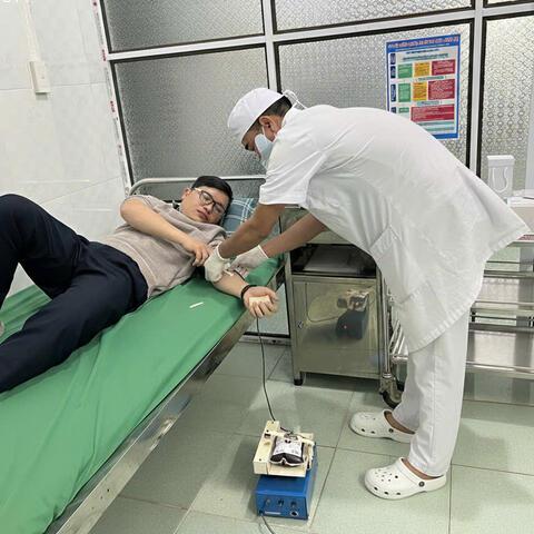 Biểu dương tinh thần tình nguyện hiến máu cứu người của viên chức bệnh viện đa khoa Than Uyên